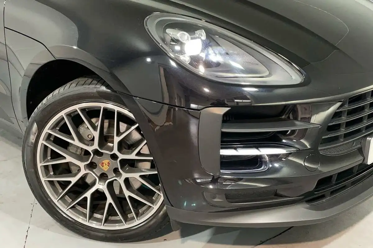 2020-porsche-macan-30-s-big-8