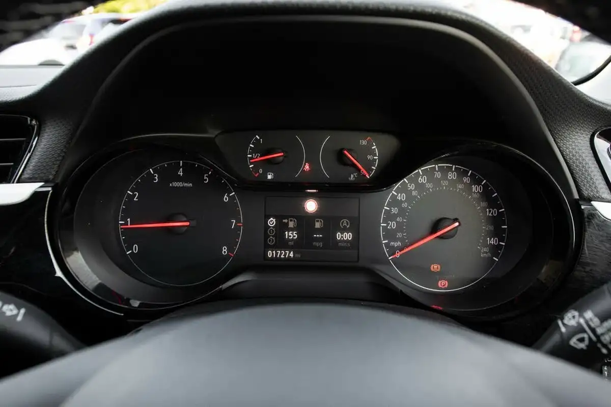 2021-vauxhall-corsa-12-turbo-griffin-edition-big-14