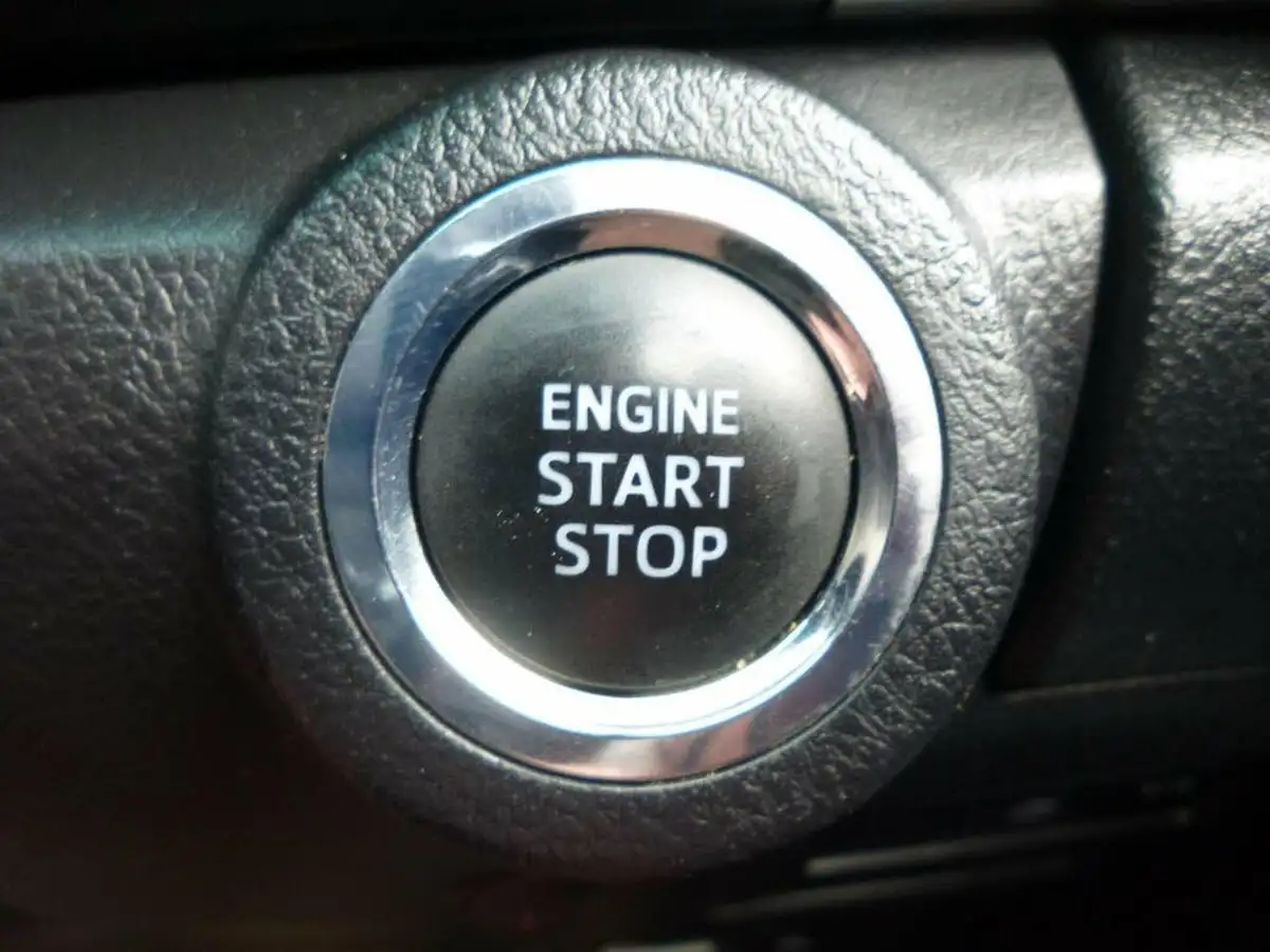 2021-toyota-hi-lux-24d-4d-invincible-150hpeu6d-big-64