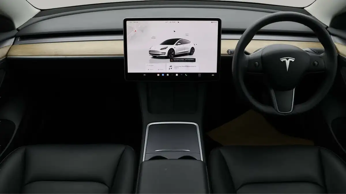 2022-tesla-model-3-e-long-range-big-12