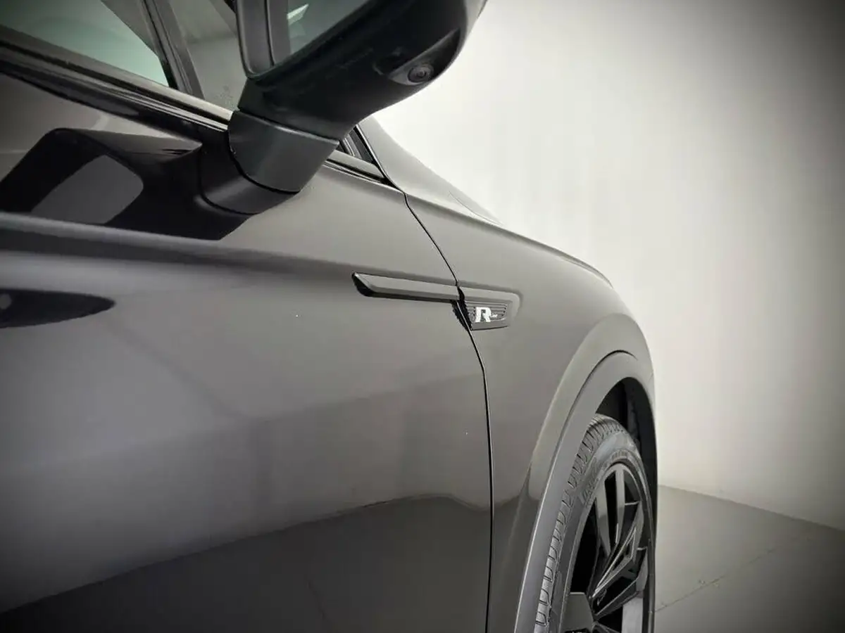 2020-volkswagen-tiguan-20tdi-r-line-tech-150ps-dsg-big-8