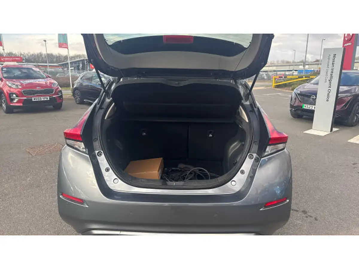 2023-nissan-leaf-e-n-connecta-39kwh-big-3