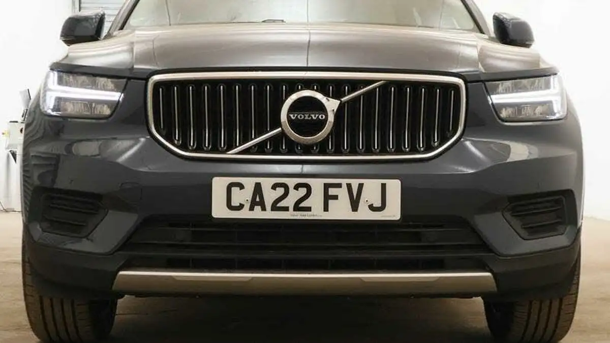 2022-volvo-xc40-20-b4-inscription-awd-big-23