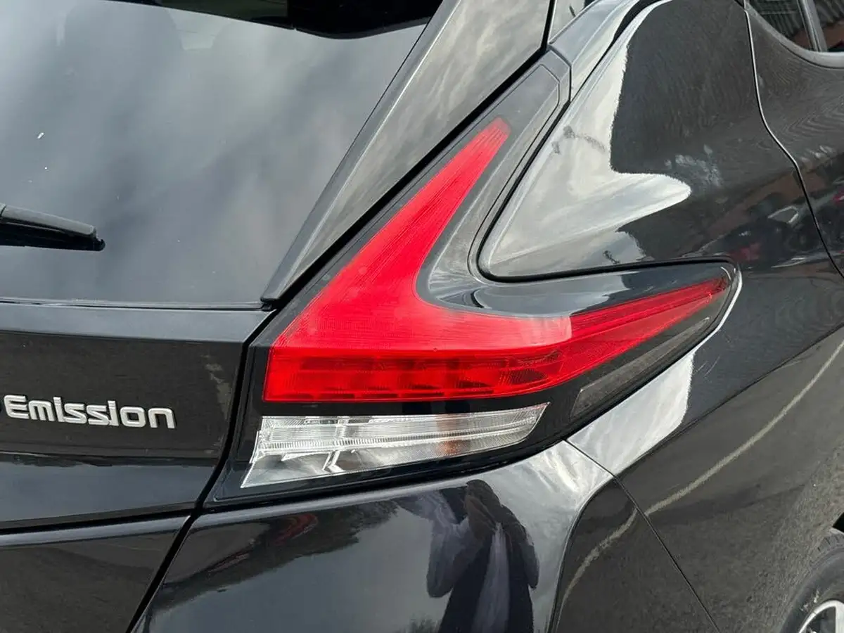 2018-nissan-leaf-e-2zero-big-26