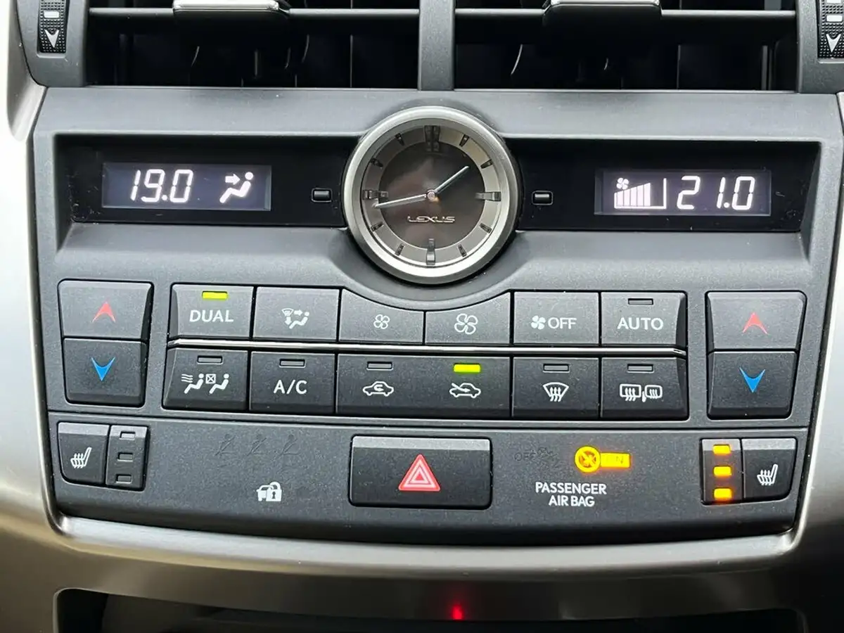 2015-lexus-nx-300h-25-luxury-197bhp-big-34