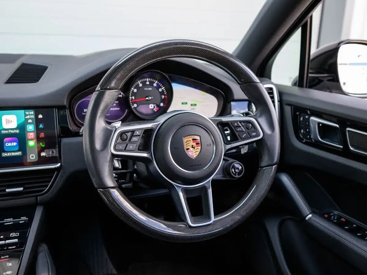 2022-porsche-cayenne-30-v6-platinum-edition-coupe-big-29