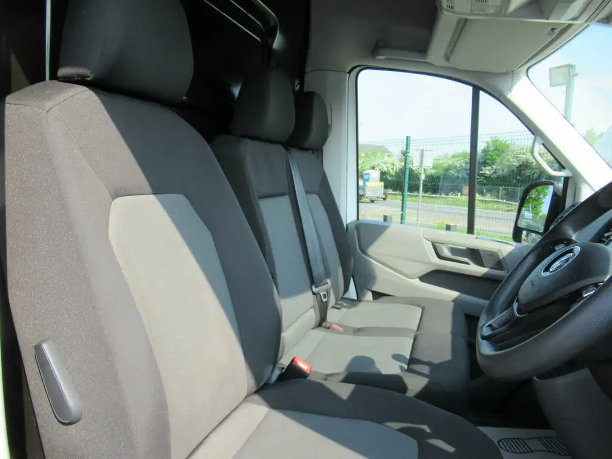 2022-volkswagen-crafter-20tdi-cr35-mwb-trendline-102pseu6d-big-14