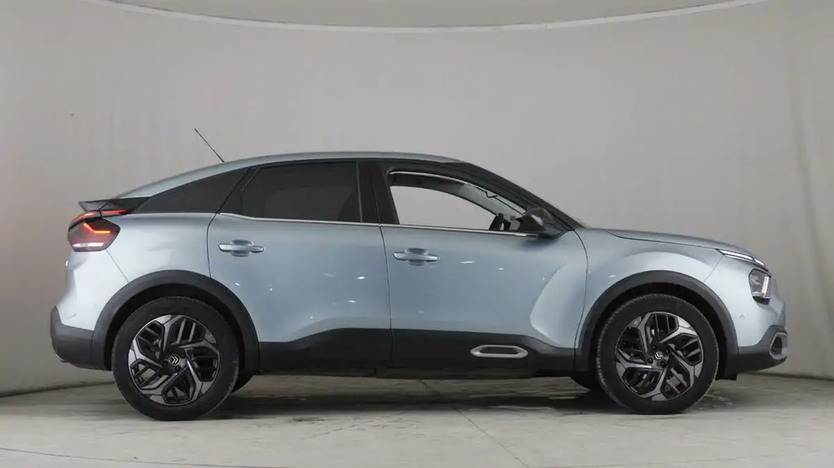 2021-citroen-c4-12-puretech-shine-130ps-big-5