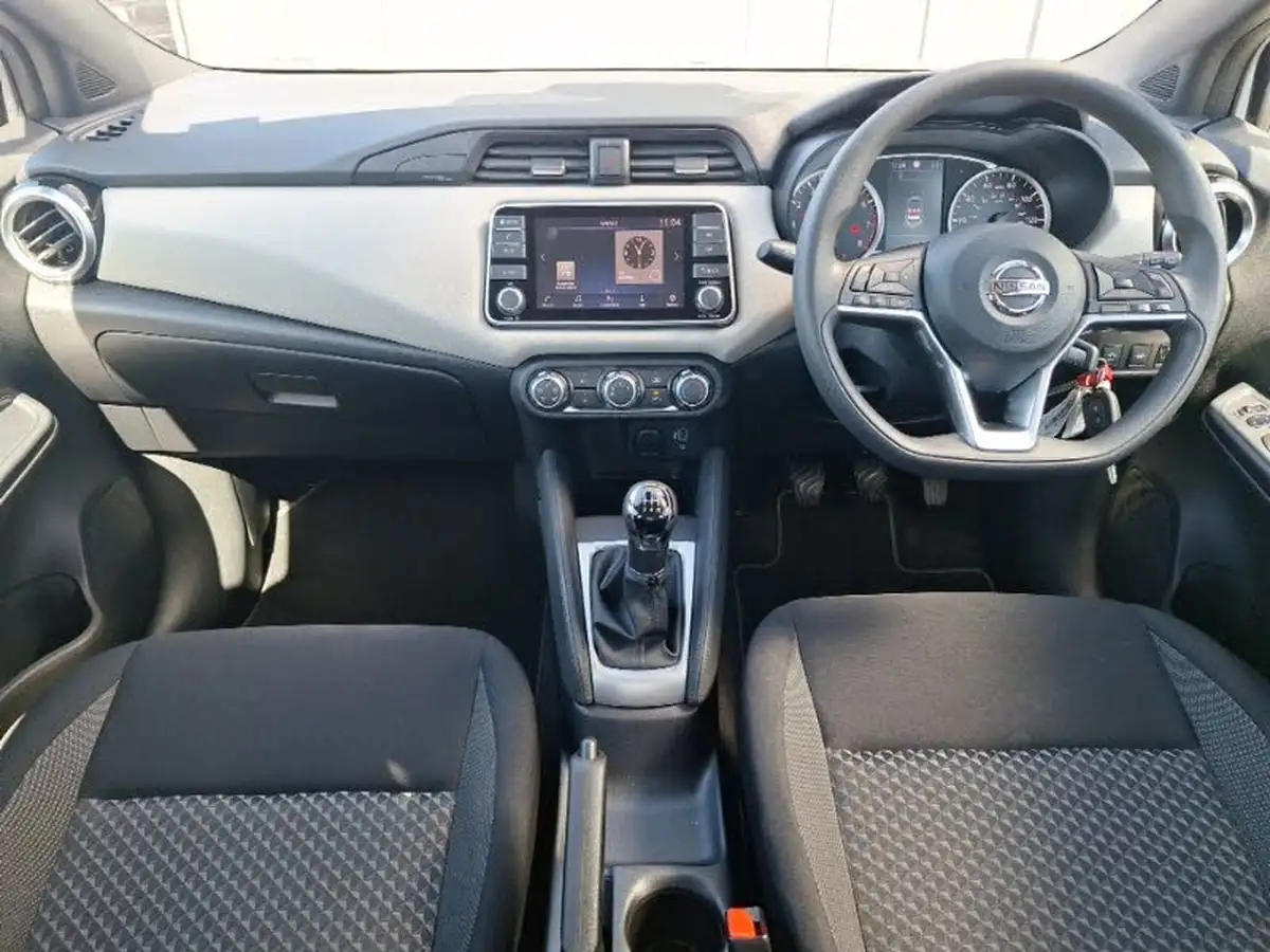 2022-nissan-micra-10-ig-t-acenta-big-2