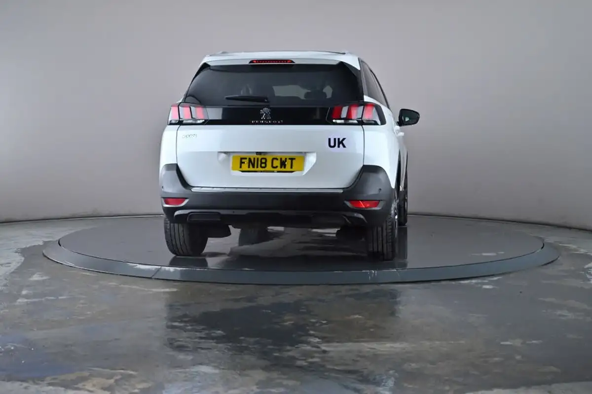 2018-peugeot-5008-suv-12-puretech-allure-eat6-big-22