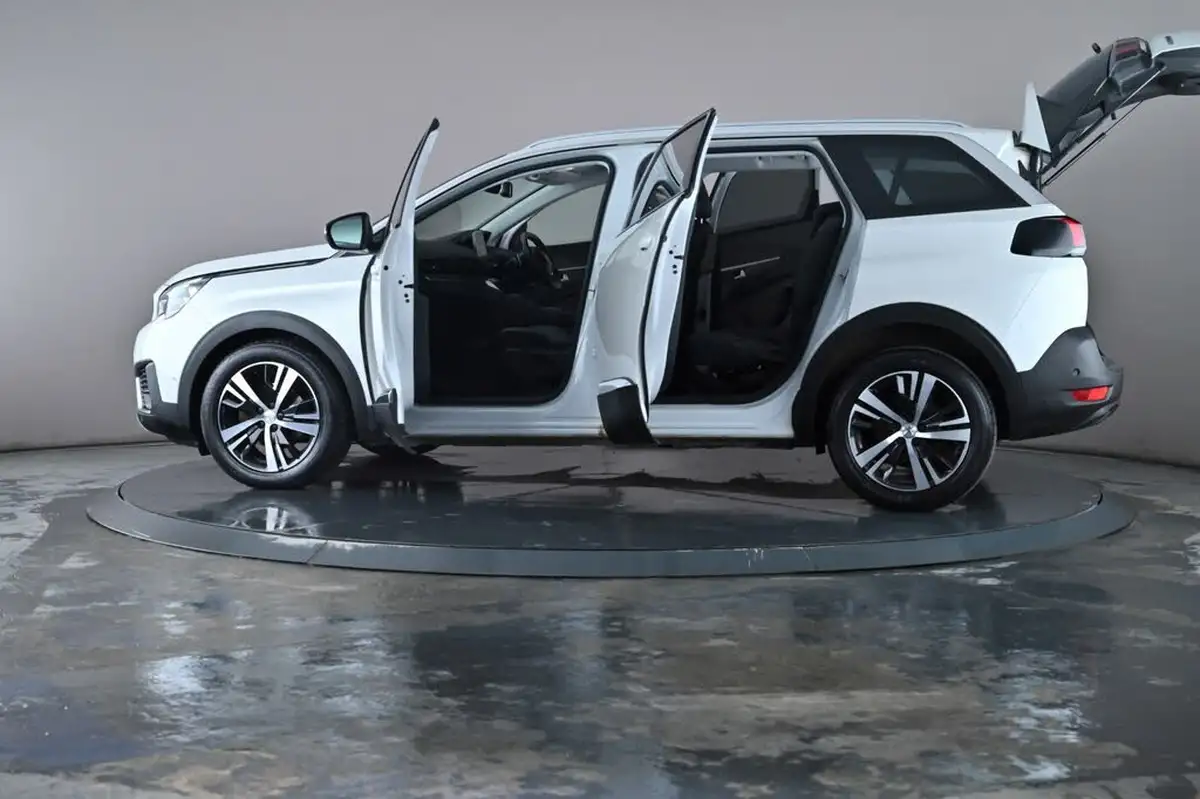 2018-peugeot-5008-suv-12-puretech-allure-eat6-big-50