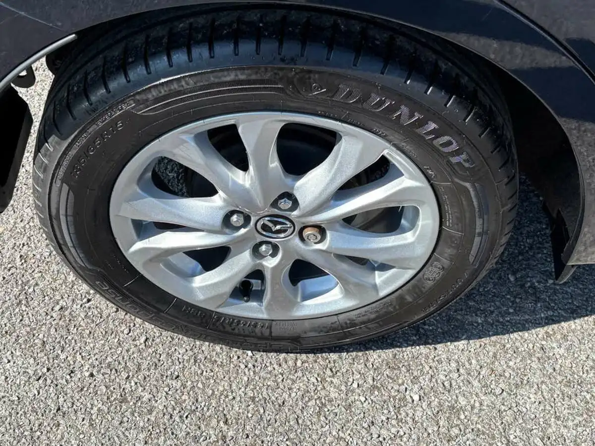2018-mazda-mazda2-15-se-l-nav-big-11