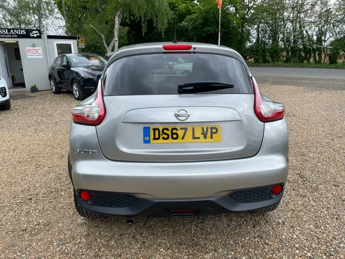 2017-nissan-juke-16-n-connecta-big-9