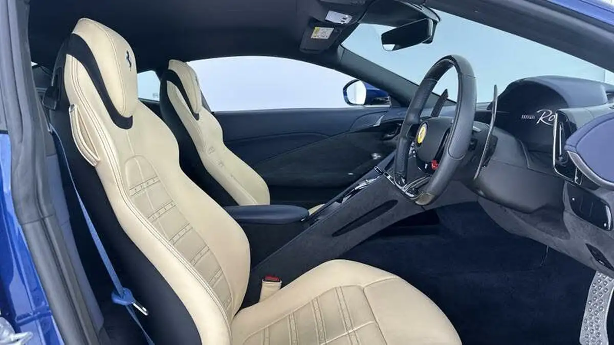 2022-ferrari-roma-38t-v8-f1-dct-ss-620ps-coupe-big-12