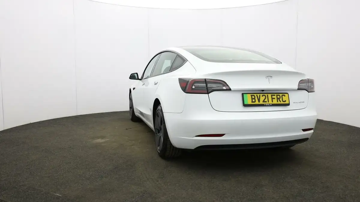 2021-tesla-model-3-e-long-range-4x4-big-24