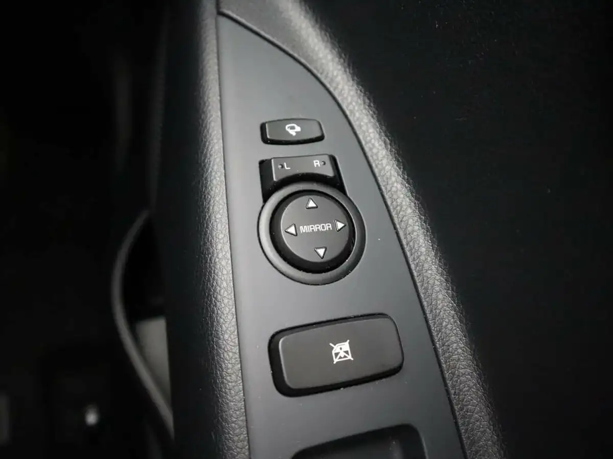 2025-kia-stonic-10-t-gdi-2-big-25