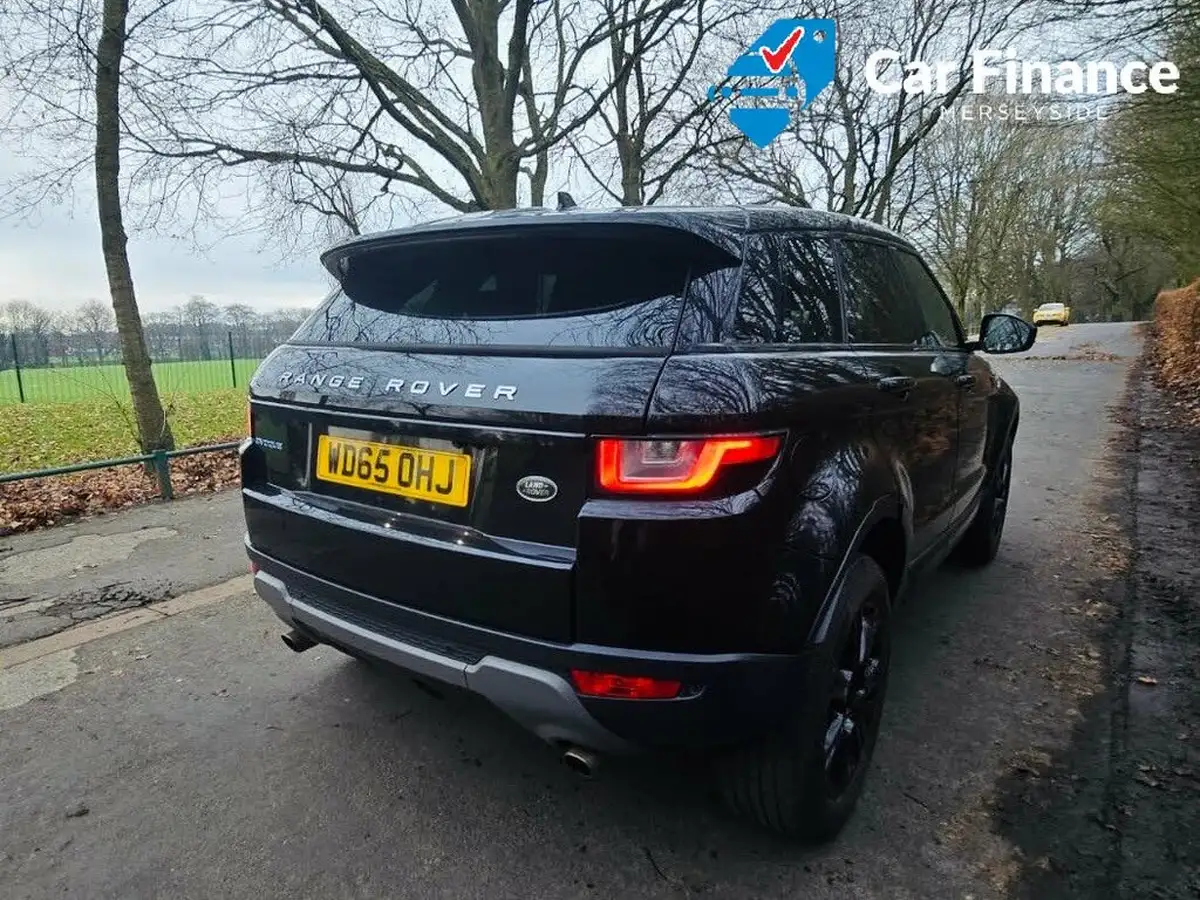 2015-land-rover-range-rover-evoque-20ed4-se-tech-ss-hatchback-5d-big-28