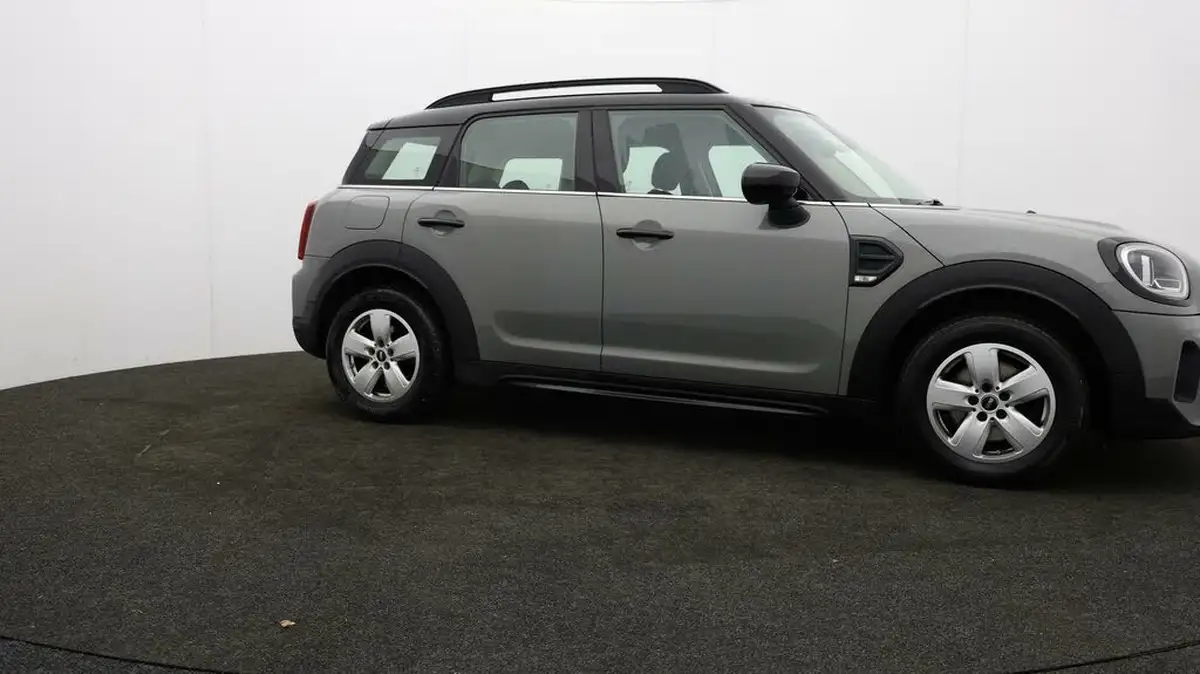 2021-mini-countryman-15-cooper-classic-all4-auto-big-35