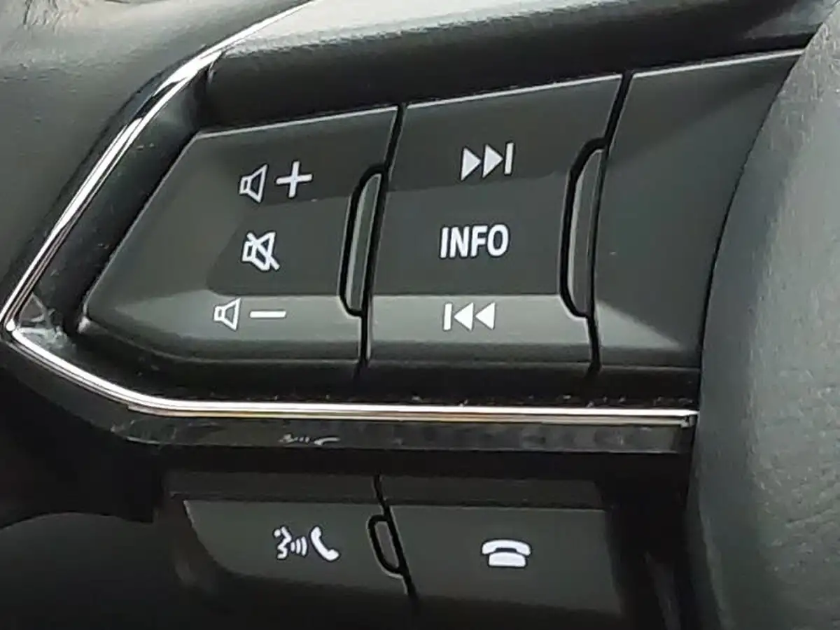 2023-mazda-cx-5-20-takumi-big-13