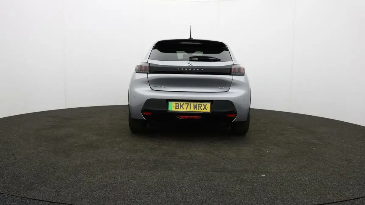 2021-peugeot-208-e-gt-50kwh-big-6