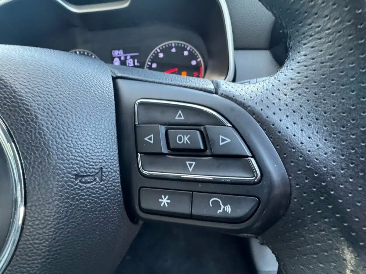 2020-mg-zs-suv-10t-gdi-exclusive-111ps-big-17