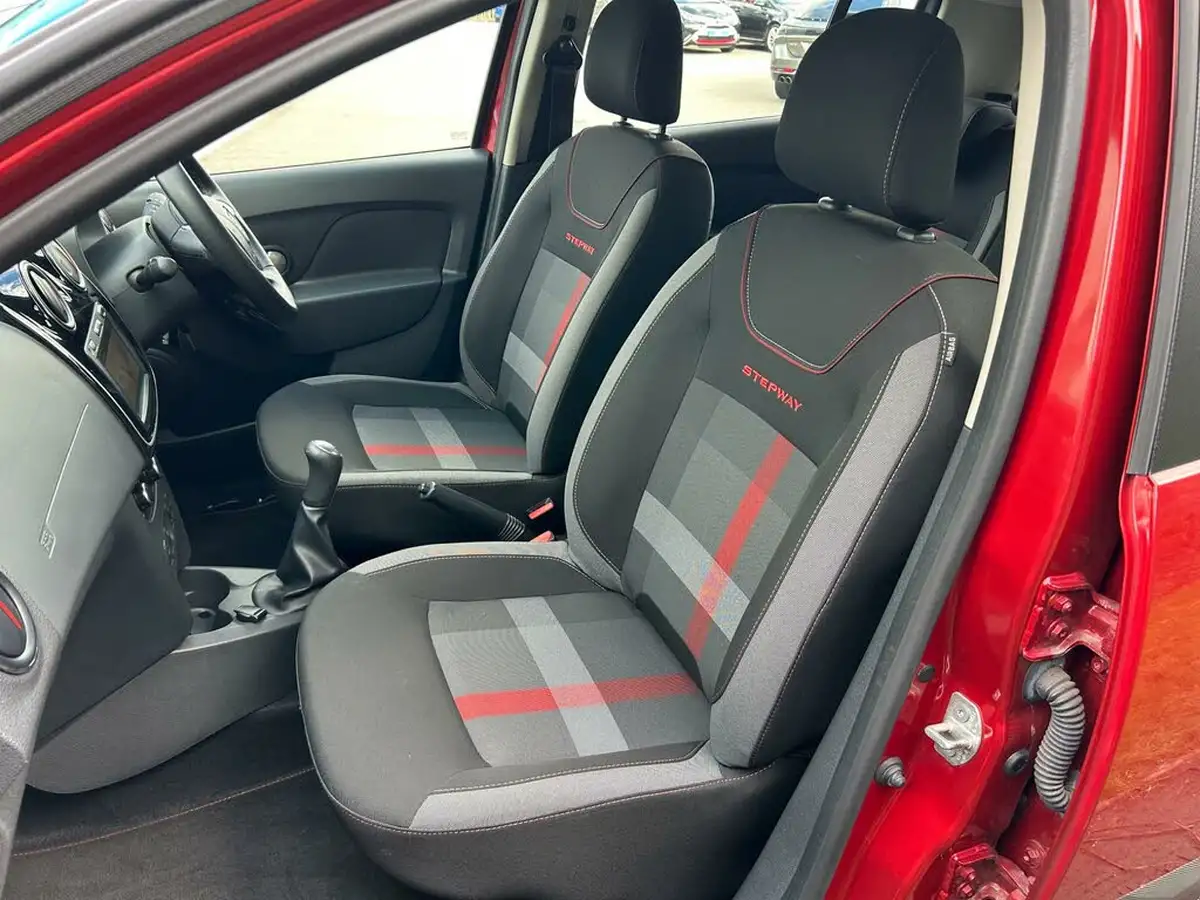 2019-dacia-sandero-stepway-09-tce-techroad-big-30