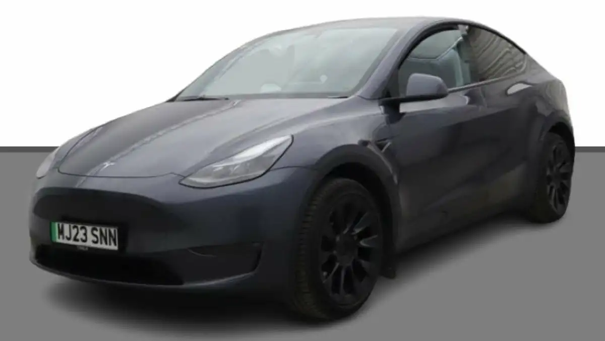 2023-tesla-model-y-e-long-range-big-1