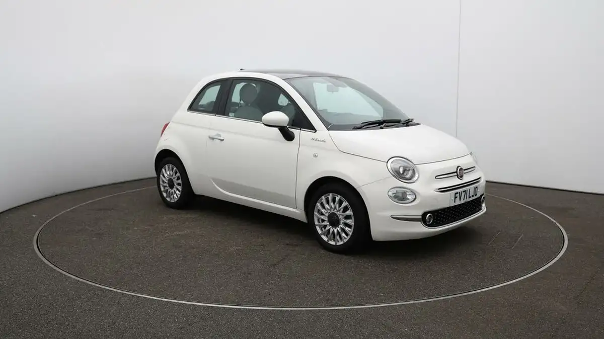 2021-fiat-500-10-dolcevita-big-42