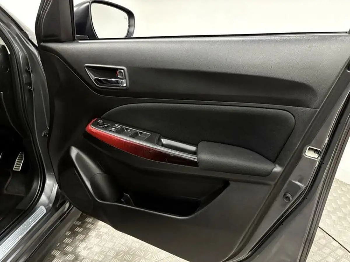 2018-suzuki-swift-14-boosterjet-sport-big-32