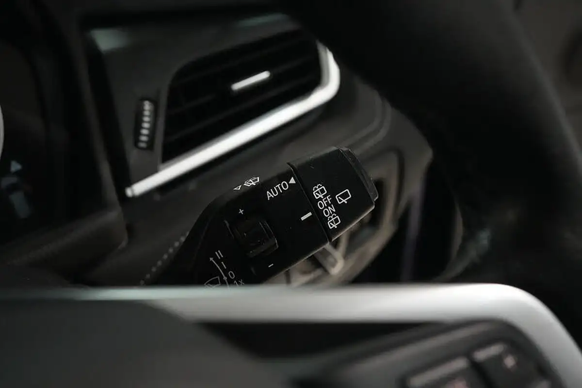 2020-bmw-2-series-15-218i-luxury-138bhp-gran-big-37