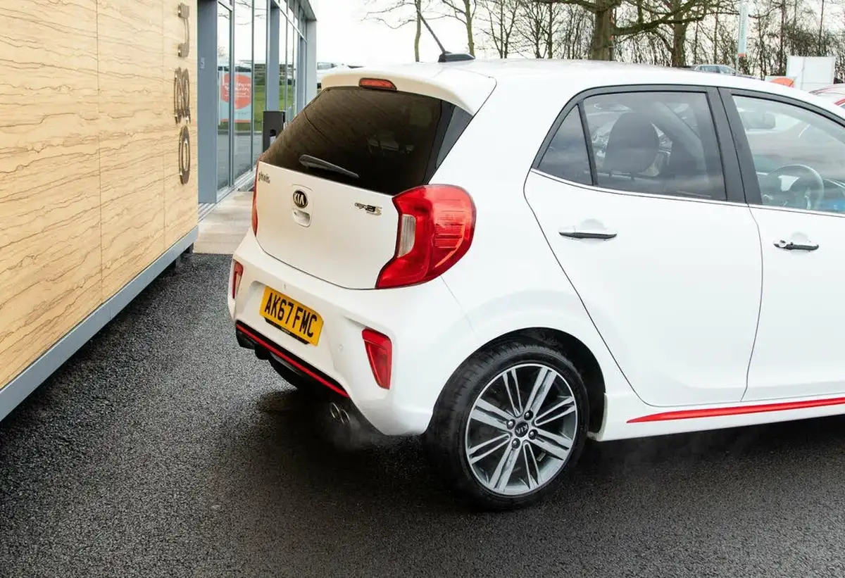 2017-kia-picanto-125-gt-line-s-big-9