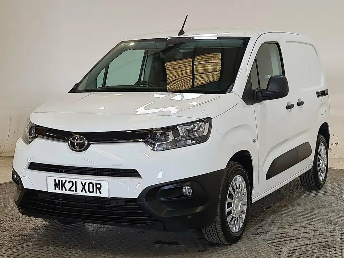 2021-toyota-proace-city-15d-icon-100hpeu6dt-e-l1-big-7