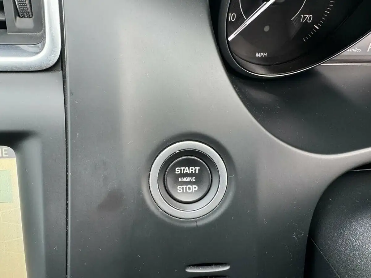 2018-jaguar-e-pace-20-i4-s-big-20