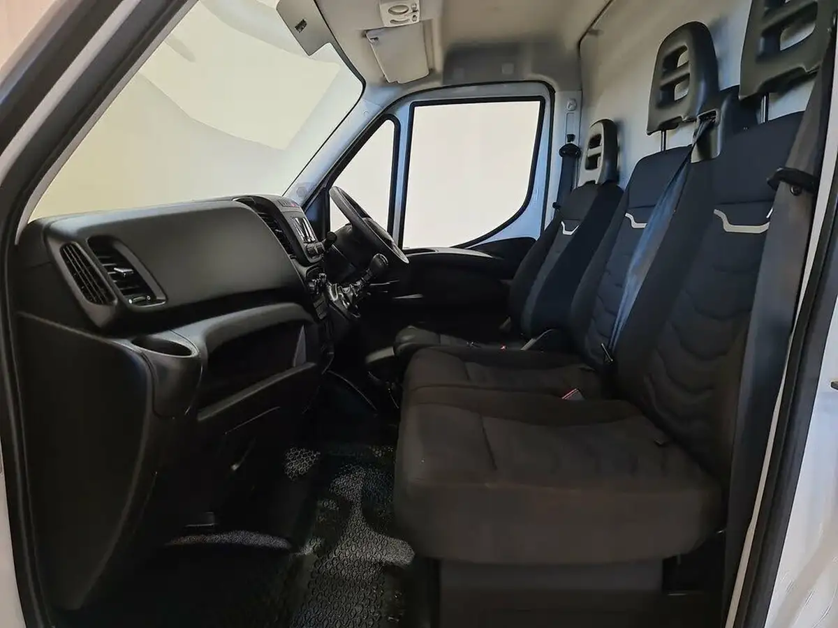 2021-iveco-daily-s-class-23td-35s14v-business-3520mm-h2-136pseu6dt-big-18