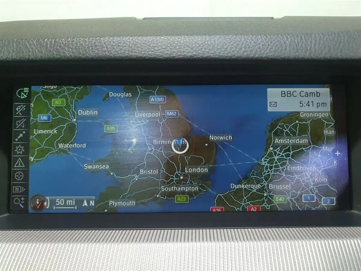2013-bmw-5-series-44-m5-big-8
