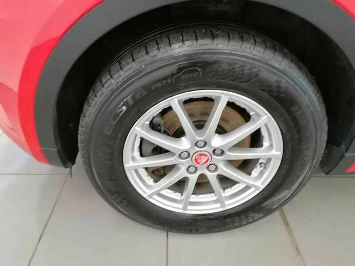 2019-jaguar-e-pace-20-i4d-r-dynamic-150ps-big-6