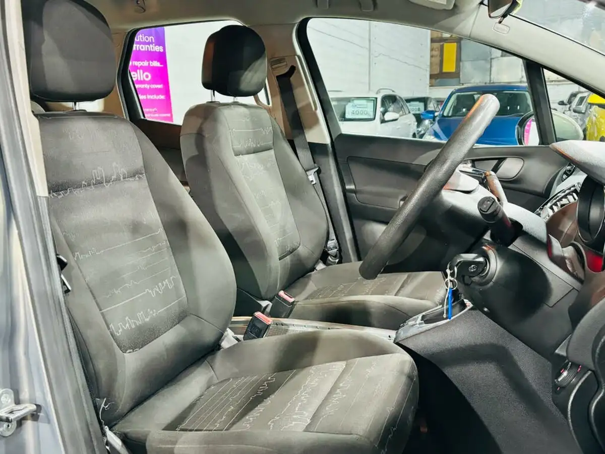 2011-vauxhall-meriva-17td-exclusiv-100ps-auto-big-8