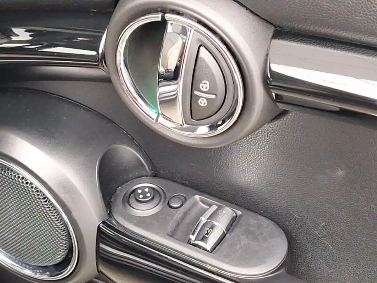 2019-mini-cooper-15-cooper-exclusive-134bhp-hatchback-3d-big-13