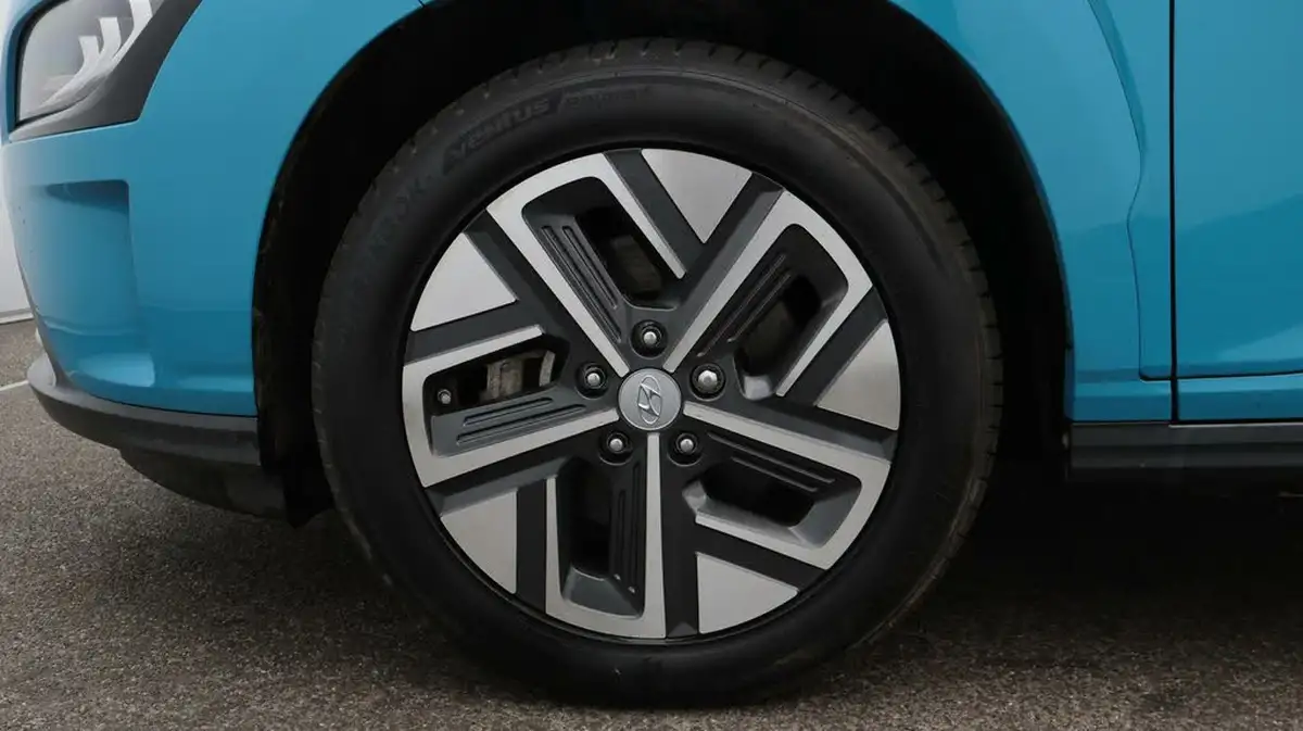 2023-hyundai-kona-e-ultimate-204ps-64kwh-105kw-obc-big-18