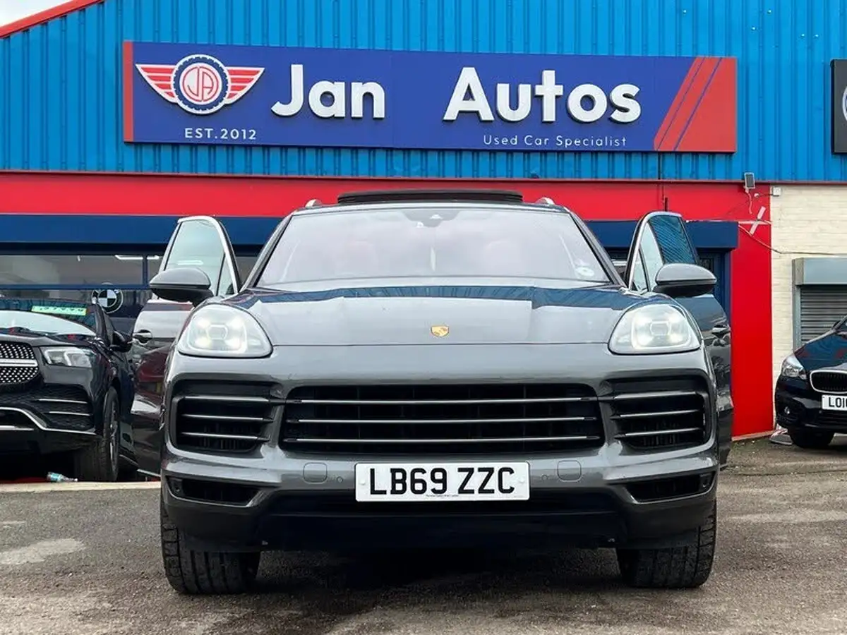 2019-porsche-cayenne-30-v6-station-wagon-big-25