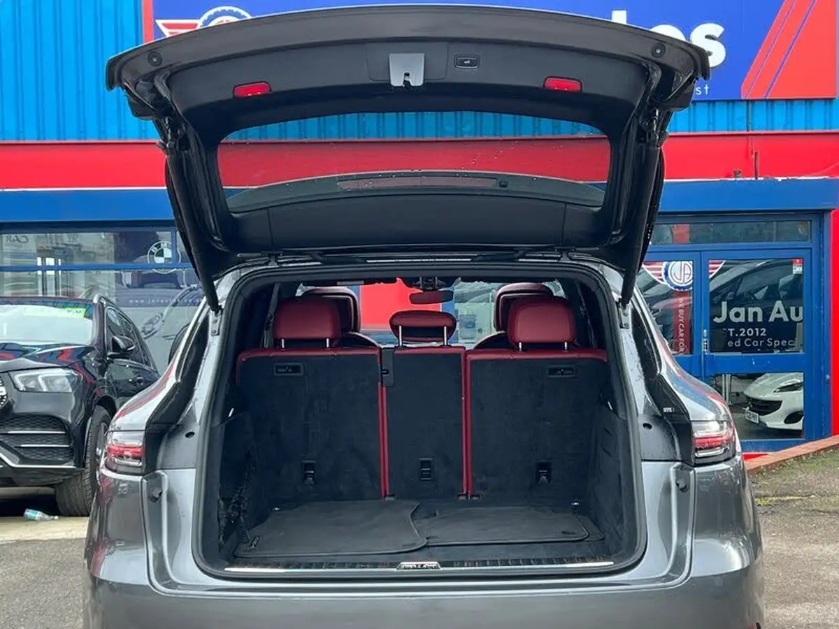 2019-porsche-cayenne-30-v6-station-wagon-big-73