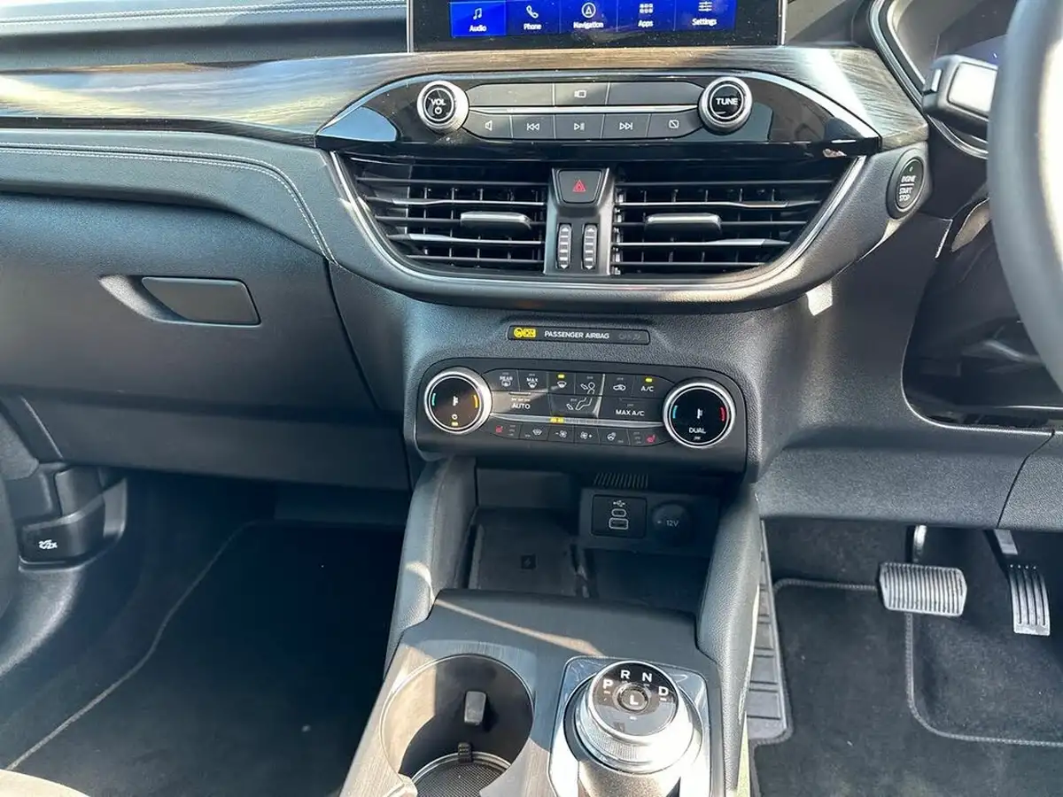 2024-ford-kuga-25t-vignale-190ps-fhev-big-21