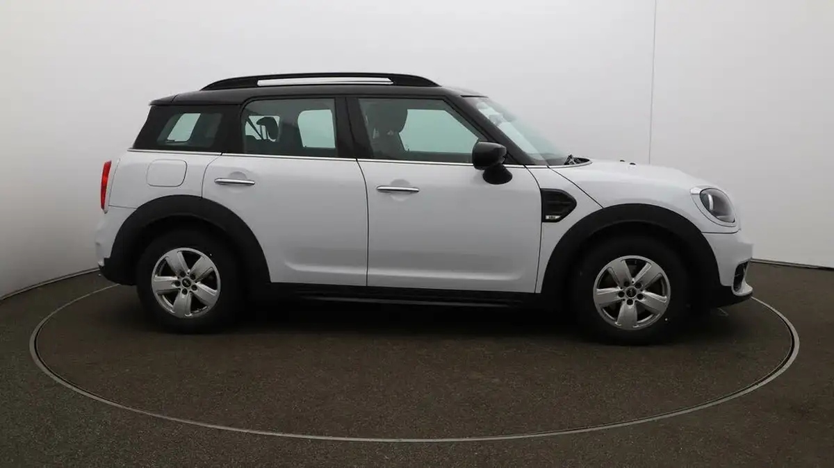 2020-mini-countryman-15-cooper-classic-auto-big-40