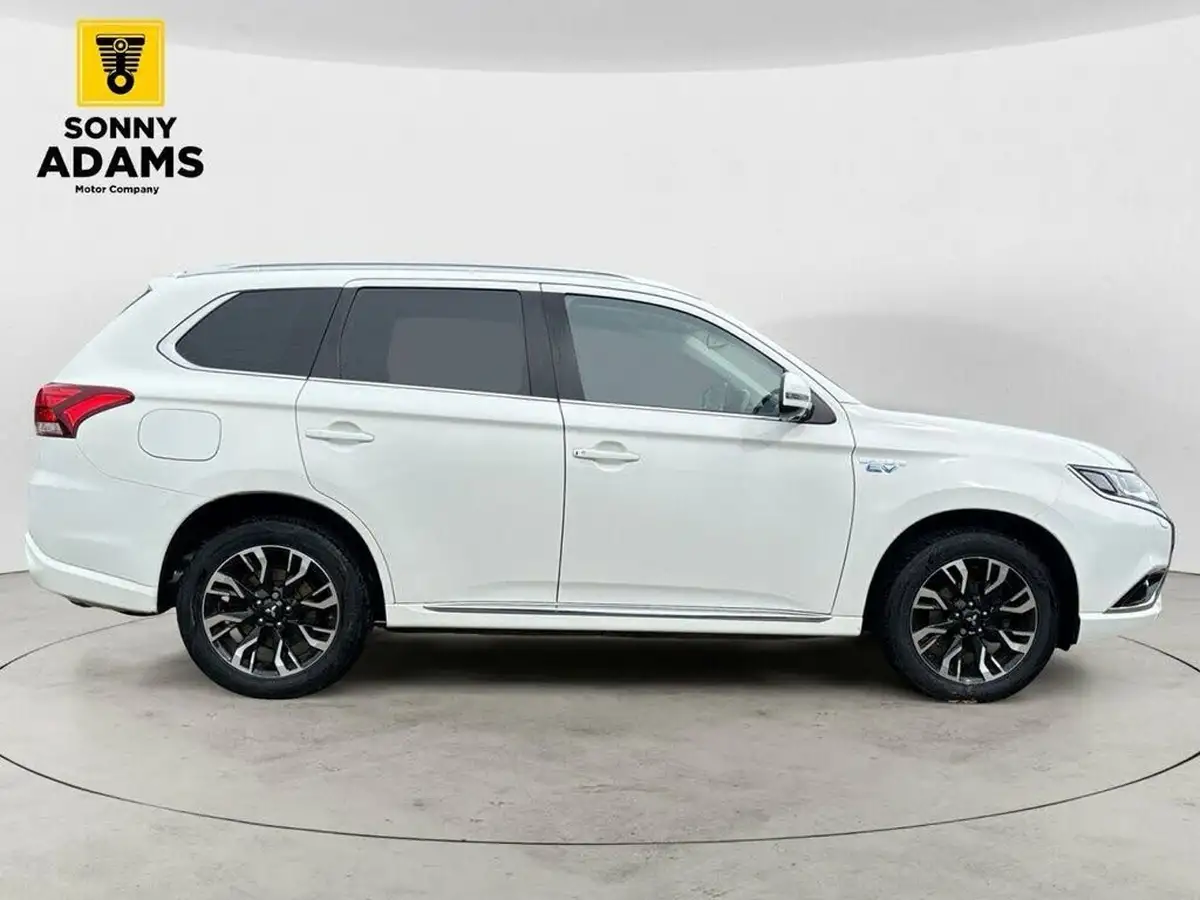 2018-mitsubishi-outlander-20-4h-phev-big-2