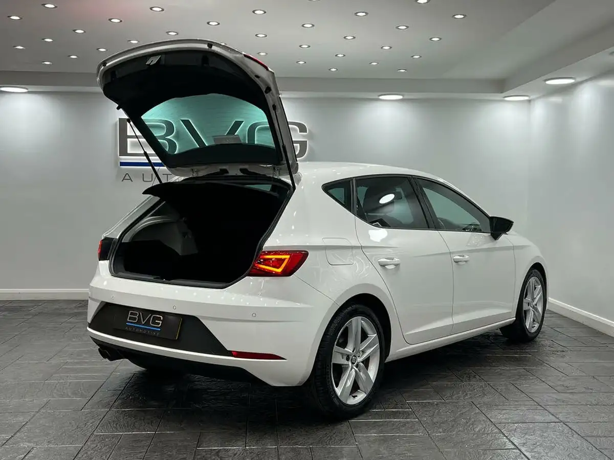 2017-seat-leon-14-ecotsi-fr-technology-hatchback-5d-big-65