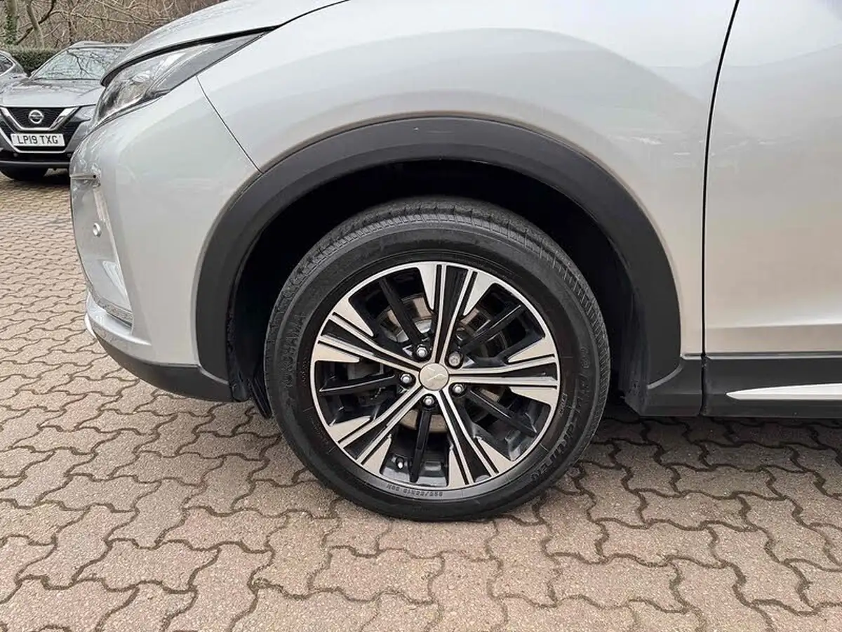 2021-mitsubishi-eclipse-cross-15-dynamic-4wd-auto-big-36
