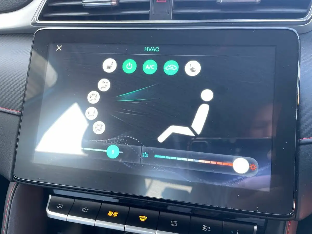 2021-mg-zs-suv-15-vti-tech-exclusive-big-17