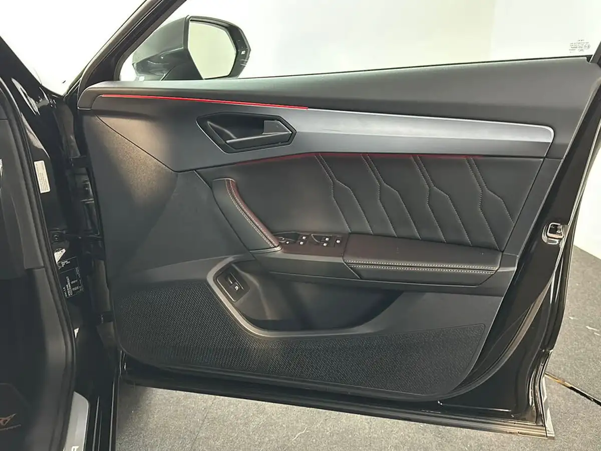 2024-cupra-formentor-14-e-hybrid-v2-big-16