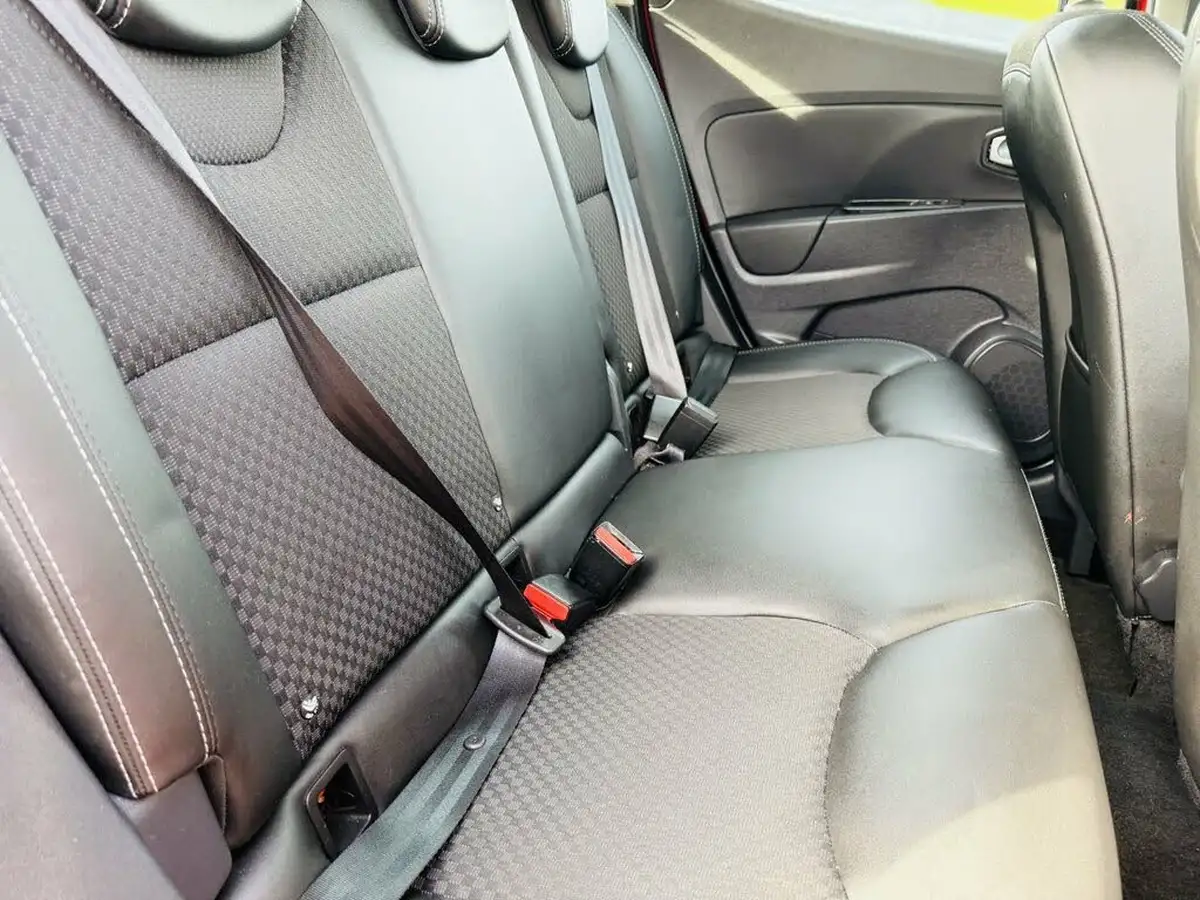 2017-renault-clio-15dci-dynamique-s-nav-90bhp-big-11