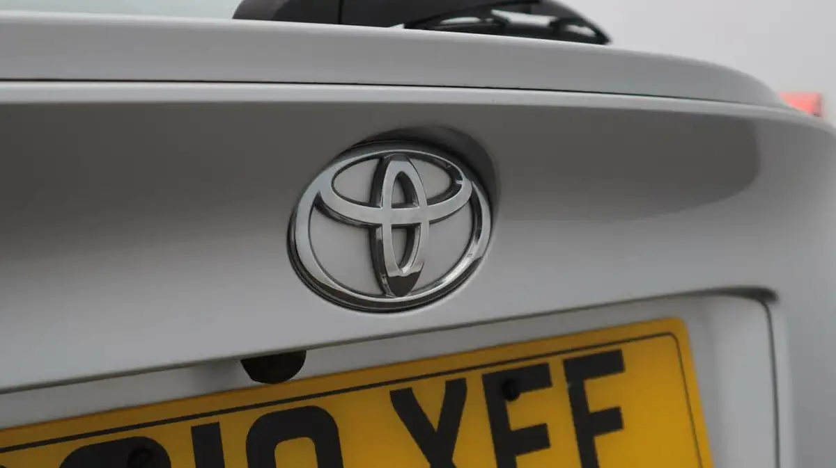 2019-toyota-c-hr-12-icon-big-27